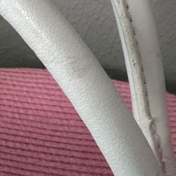 Betmar New York Pink Straw Purse with White Leather Handles - Picture 6 of 6